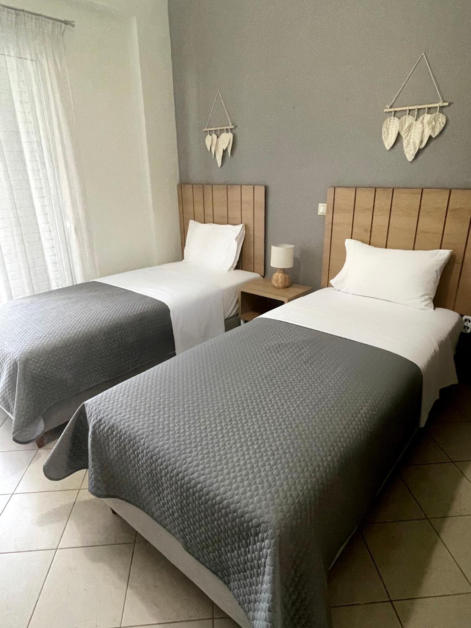 Rondo'S Hotel Himare Exterior foto